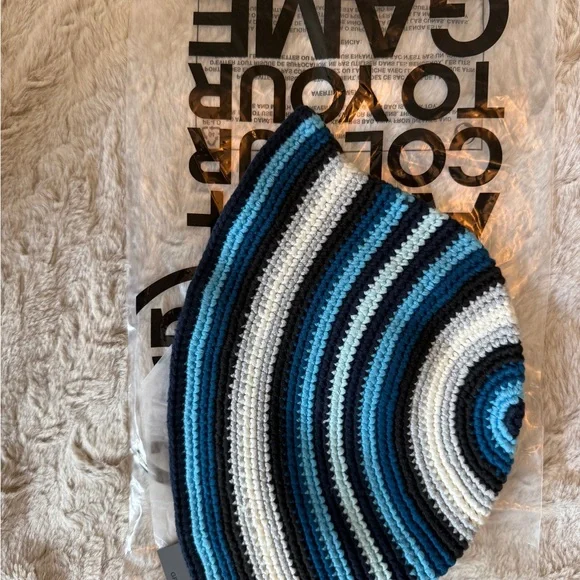 *LAST ONE!* G/FORE Blue and White Brimmed Striped Crochet Bucket Hat BNWT